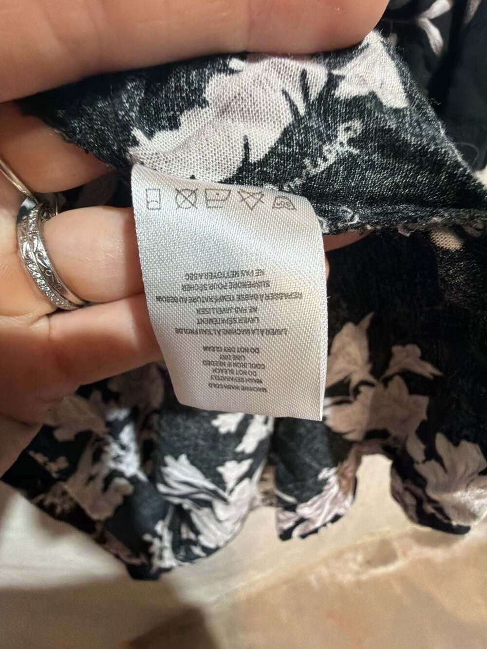 Spiritual Gangster Maya Black Floral Kimono One Size - Picture 4 of 6